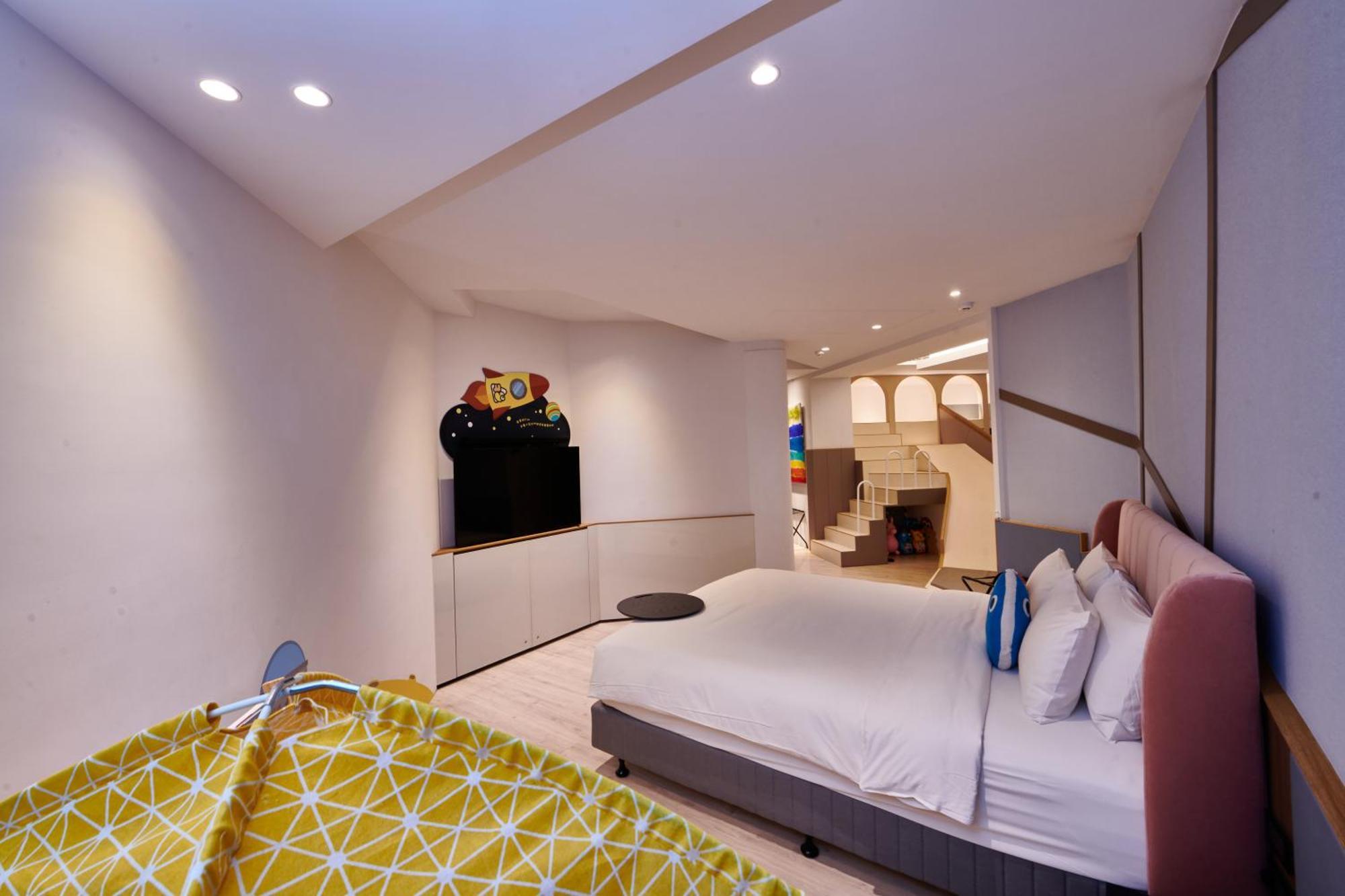 Bed and Breakfast 墾丁耳東華苑erdong Manor Esterno foto